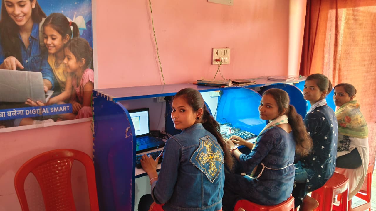 Youth learning digital skills through Hope Givers