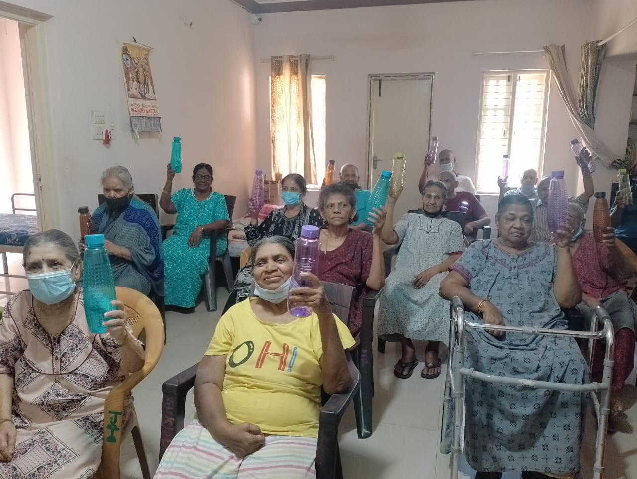 Ration and care kit handed to a senior